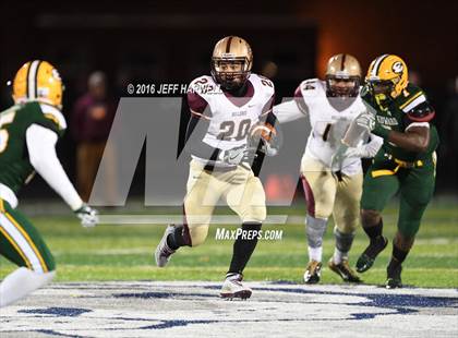 Thumbnail 2 in St. Edward vs. Stow-Munroe Falls (OHSAA Division I Region 1 Semifinal) photogallery.