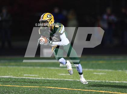 Thumbnail 3 in St. Edward vs. Stow-Munroe Falls (OHSAA Division I Region 1 Semifinal) photogallery.