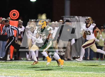 Thumbnail 1 in St. Edward vs. Stow-Munroe Falls (OHSAA Division I Region 1 Semifinal) photogallery.