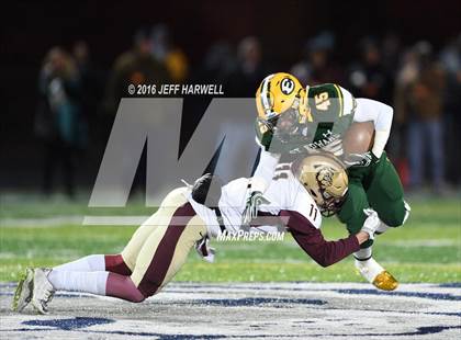 Thumbnail 3 in St. Edward vs. Stow-Munroe Falls (OHSAA Division I Region 1 Semifinal) photogallery.