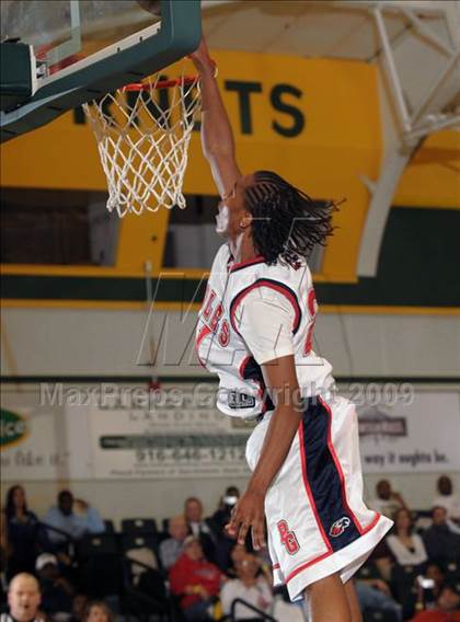 Thumbnail 3 in Pleasant Grove vs. St. Mary's (Hoops Classic 2009) photogallery.