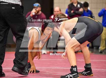 Thumbnail 2 in UIL 6A Regional Wrestling Championships photogallery.
