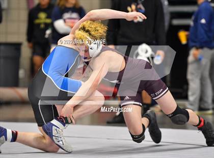 Thumbnail 1 in UIL 6A Regional Wrestling Championships photogallery.