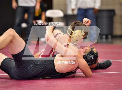 Thumbnail 2 in UIL 6A Regional Wrestling Championships photogallery.