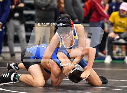 Thumbnail 2 in UIL 6A Regional Wrestling Championships photogallery.