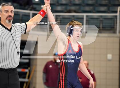 Thumbnail 2 in UIL 6A Regional Wrestling Championships photogallery.