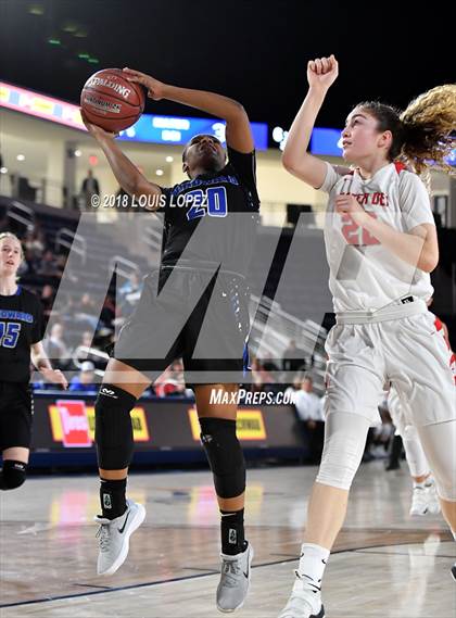 Thumbnail 1 in Mater Dei @ Windward (CIF SS Open DIV Semi Final) photogallery.