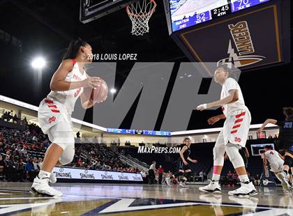Thumbnail 1 in Mater Dei @ Windward (CIF SS Open DIV Semi Final) photogallery.