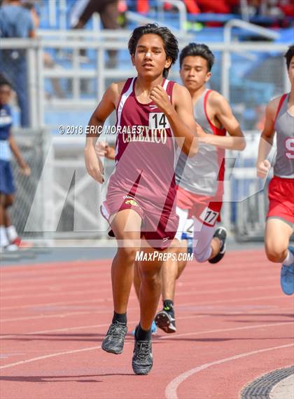 Thumbnail 2 in Mustang Relays photogallery.