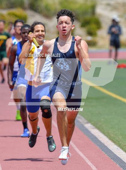 Thumbnail 2 in Mustang Relays photogallery.