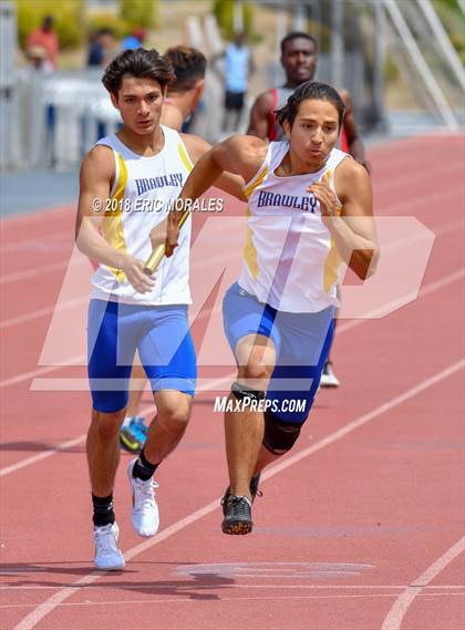 Thumbnail 2 in Mustang Relays photogallery.