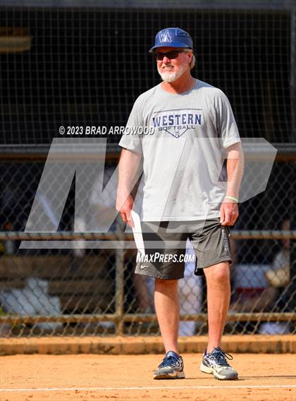Thumbnail 3 in East Lincoln vs Western Alamance (NCHSAA 3A Championship Game 3) photogallery.