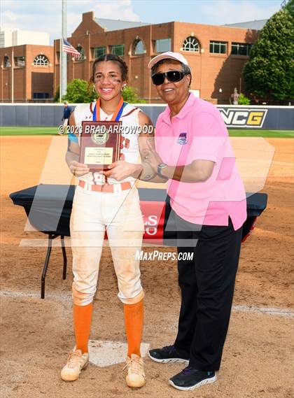 Thumbnail 2 in East Lincoln vs Western Alamance (NCHSAA 3A Championship Game 3) photogallery.
