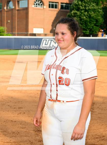 Thumbnail 2 in East Lincoln vs Western Alamance (NCHSAA 3A Championship Game 3) photogallery.