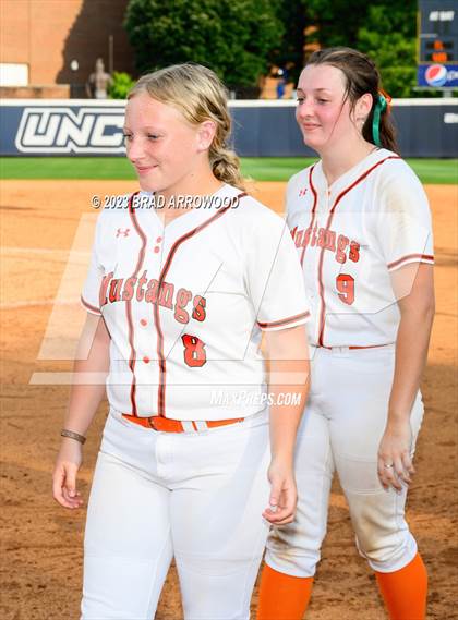 Thumbnail 2 in East Lincoln vs Western Alamance (NCHSAA 3A Championship Game 3) photogallery.