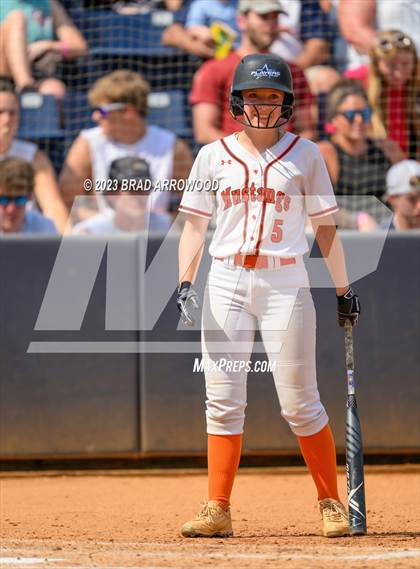 Thumbnail 2 in East Lincoln vs Western Alamance (NCHSAA 3A Championship Game 3) photogallery.