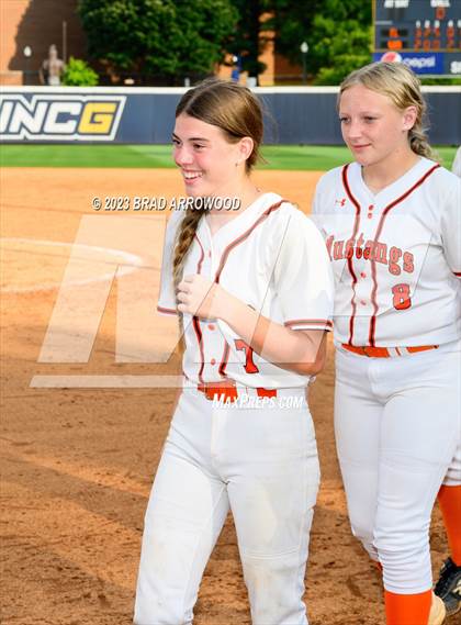 Thumbnail 1 in East Lincoln vs Western Alamance (NCHSAA 3A Championship Game 3) photogallery.