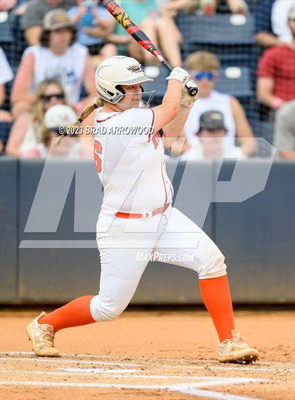 Thumbnail 3 in East Lincoln vs Western Alamance (NCHSAA 3A Championship Game 3) photogallery.