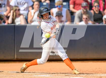 Thumbnail 3 in East Lincoln vs Western Alamance (NCHSAA 3A Championship Game 3) photogallery.