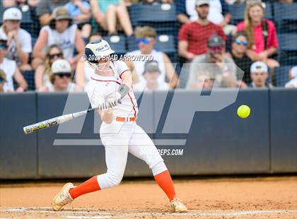 Thumbnail 3 in East Lincoln vs Western Alamance (NCHSAA 3A Championship Game 3) photogallery.