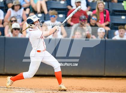 Thumbnail 3 in East Lincoln vs Western Alamance (NCHSAA 3A Championship Game 3) photogallery.