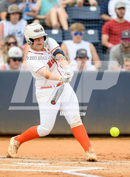 Thumbnail 2 in East Lincoln vs Western Alamance (NCHSAA 3A Championship Game 3) photogallery.
