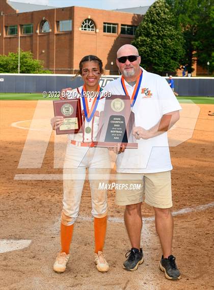 Thumbnail 3 in East Lincoln vs Western Alamance (NCHSAA 3A Championship Game 3) photogallery.