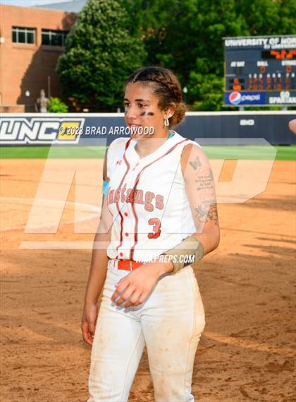 Thumbnail 3 in East Lincoln vs Western Alamance (NCHSAA 3A Championship Game 3) photogallery.