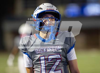 Thumbnail 1 in Dickinson vs. Pearland (UIL Football 6A D1 Area) photogallery.