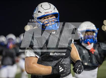 Thumbnail 1 in Dickinson vs. Pearland (UIL Football 6A D1 Area) photogallery.