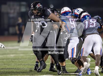 Thumbnail 1 in Dickinson vs. Pearland (UIL Football 6A D1 Area) photogallery.