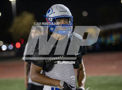 Thumbnail 2 in Dickinson vs. Pearland (UIL Football 6A D1 Area) photogallery.