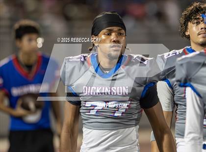 Thumbnail 2 in Dickinson vs. Pearland (UIL Football 6A D1 Area) photogallery.