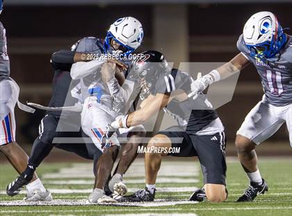 Thumbnail 3 in Dickinson vs. Pearland (UIL Football 6A D1 Area) photogallery.