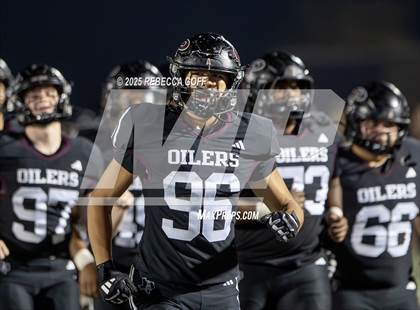 Thumbnail 2 in Dickinson vs. Pearland (UIL Football 6A D1 Area) photogallery.