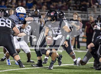 Thumbnail 2 in Dickinson vs. Pearland (UIL Football 6A D1 Area) photogallery.