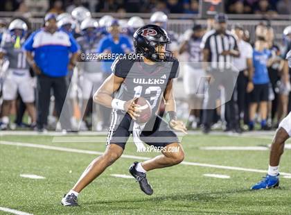 Thumbnail 2 in Dickinson vs. Pearland (UIL Football 6A D1 Area) photogallery.