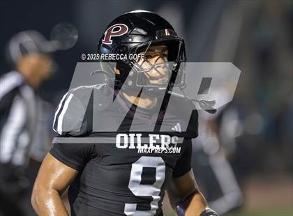 Thumbnail 2 in Dickinson vs. Pearland (UIL Football 6A D1 Area) photogallery.