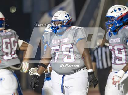 Thumbnail 1 in Dickinson vs. Pearland (UIL Football 6A D1 Area) photogallery.