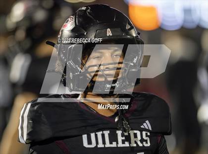 Thumbnail 1 in Dickinson vs. Pearland (UIL Football 6A D1 Area) photogallery.