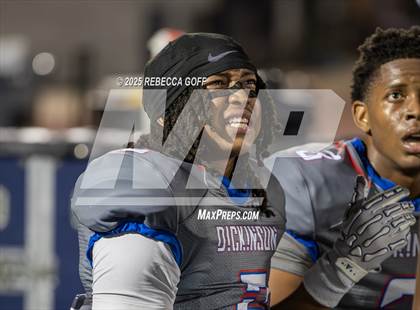 Thumbnail 2 in Dickinson vs. Pearland (UIL Football 6A D1 Area) photogallery.