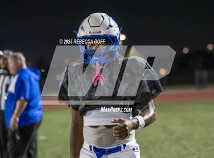 Thumbnail 3 in Dickinson vs. Pearland (UIL Football 6A D1 Area) photogallery.