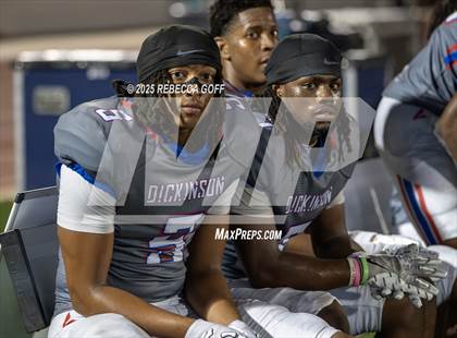 Thumbnail 1 in Dickinson vs. Pearland (UIL Football 6A D1 Area) photogallery.