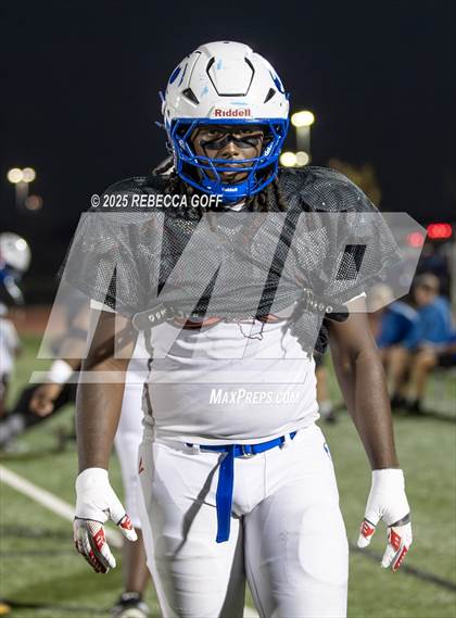 Thumbnail 3 in Dickinson vs. Pearland (UIL Football 6A D1 Area) photogallery.