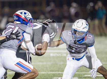 Thumbnail 3 in Dickinson vs. Pearland (UIL Football 6A D1 Area) photogallery.
