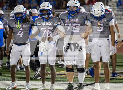 Thumbnail 1 in Dickinson vs. Pearland (UIL Football 6A D1 Area) photogallery.