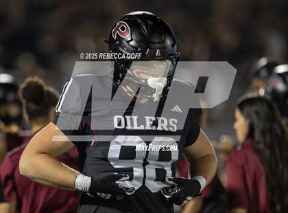 Thumbnail 3 in Dickinson vs. Pearland (UIL Football 6A D1 Area) photogallery.