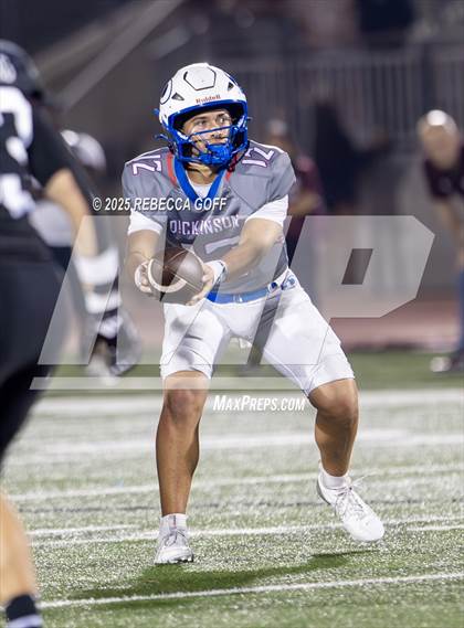 Thumbnail 3 in Dickinson vs. Pearland (UIL Football 6A D1 Area) photogallery.