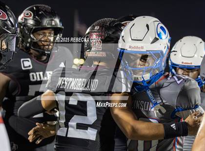 Thumbnail 2 in Dickinson vs. Pearland (UIL Football 6A D1 Area) photogallery.
