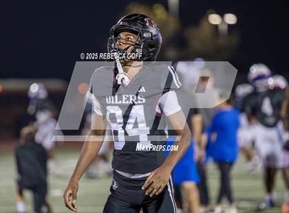 Thumbnail 3 in Dickinson vs. Pearland (UIL Football 6A D1 Area) photogallery.